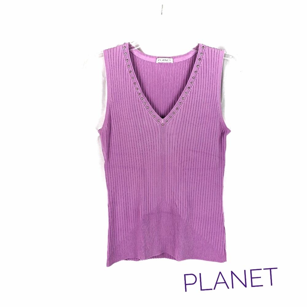 PLANET Sleeveless Rib Knit Top w/ Studded V-Neckline Lilac Purple Size M